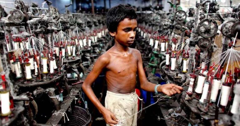 A Dor Oculta por Trás das Etiquetas de Marcas Famosas. O que você está disposto a mudar hoje para ajudar a acabar com a escravidão moderna?