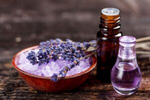 Aromaterapia com Óleos Essenciais: Como Utilizar e Potencializar os Benefícios para a Saúde Física e Emocional